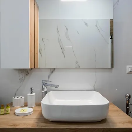 Domus Ascanio By The Vatican Apartament